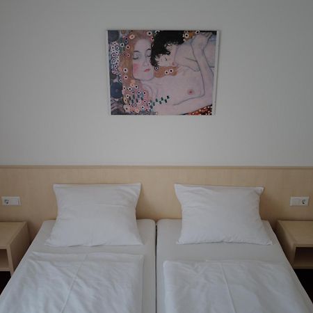 Hotel Am Bad 에즐링겐 외부 사진